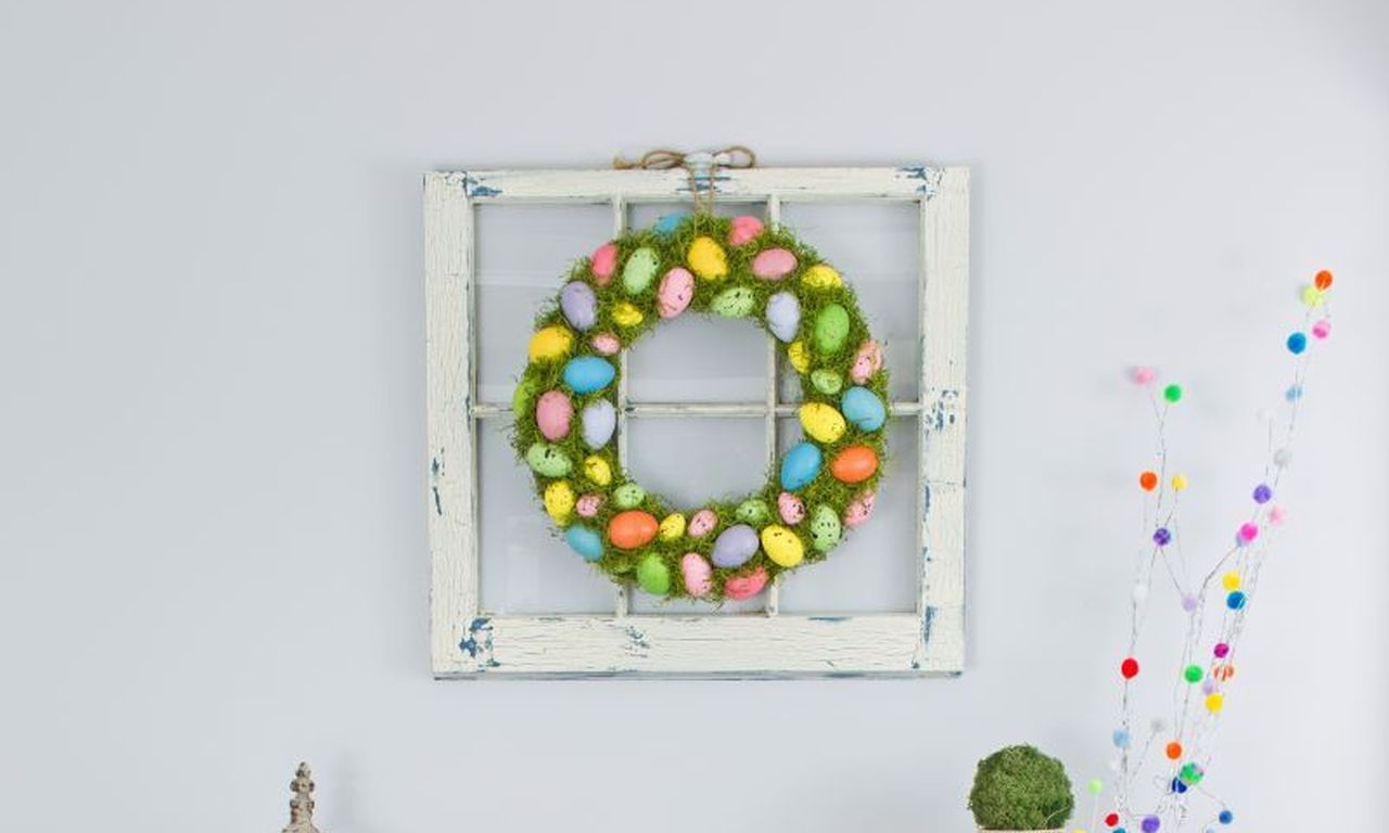 Cheerful Egg Spring Wreath