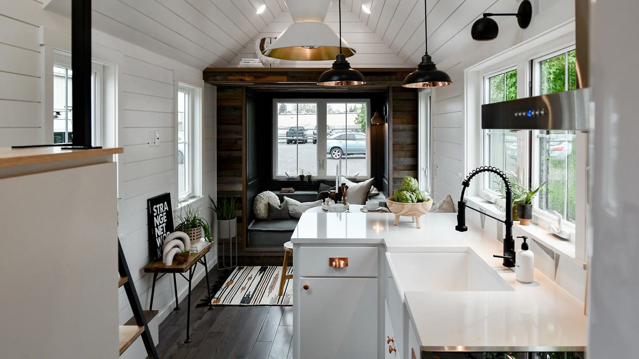 Craftsman Kootenay Tiny House - interior