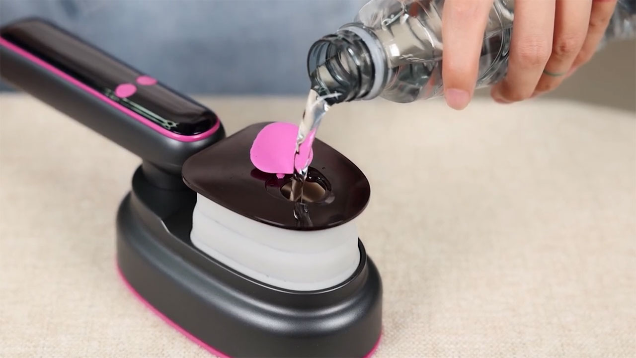 Drapova 2-in-1 Steamer & Iron has Special Modes for Different Fabrics