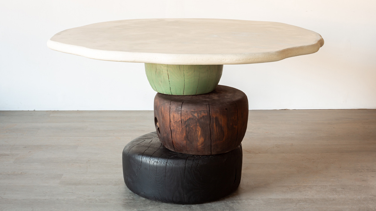 ELLIOT Dining Table