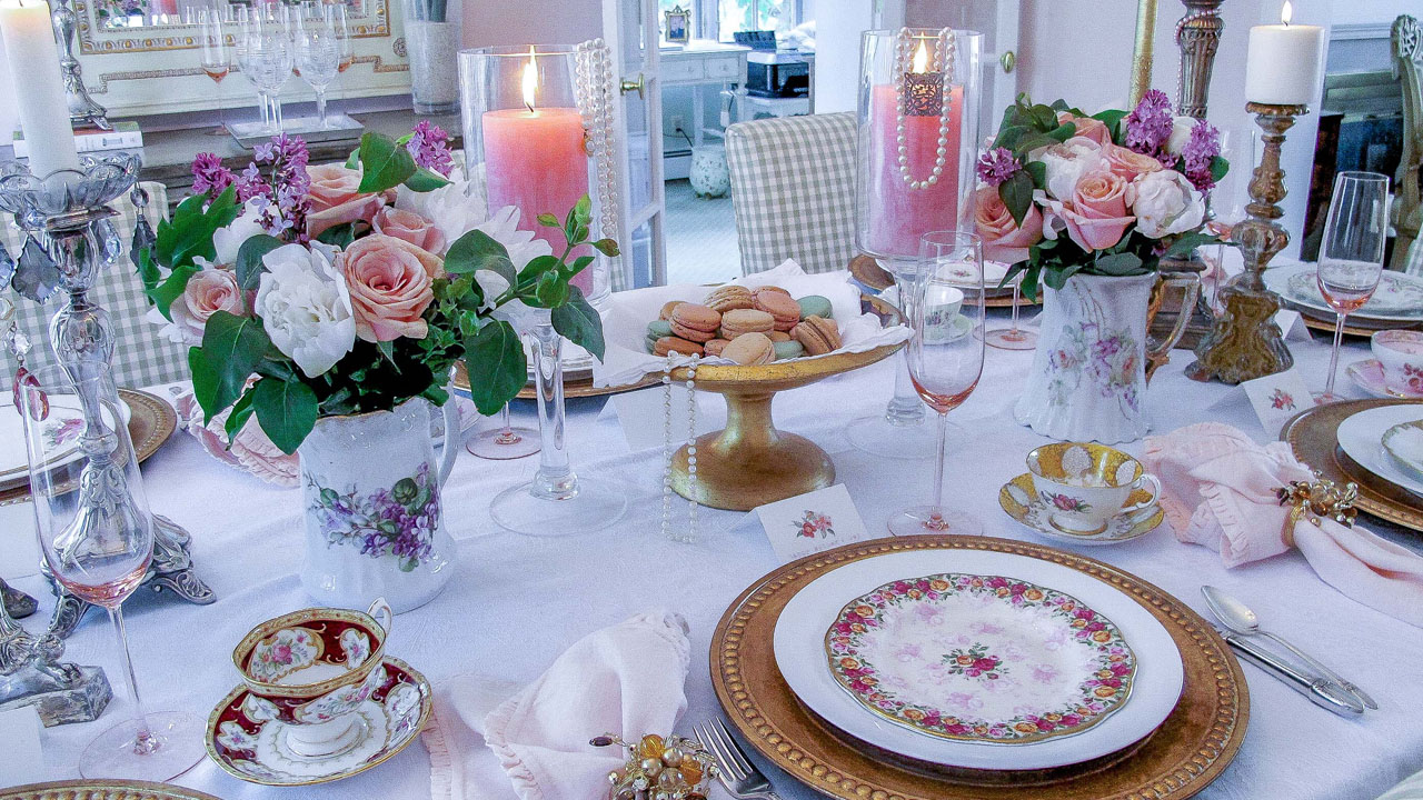 Embellished Floral Tablescape