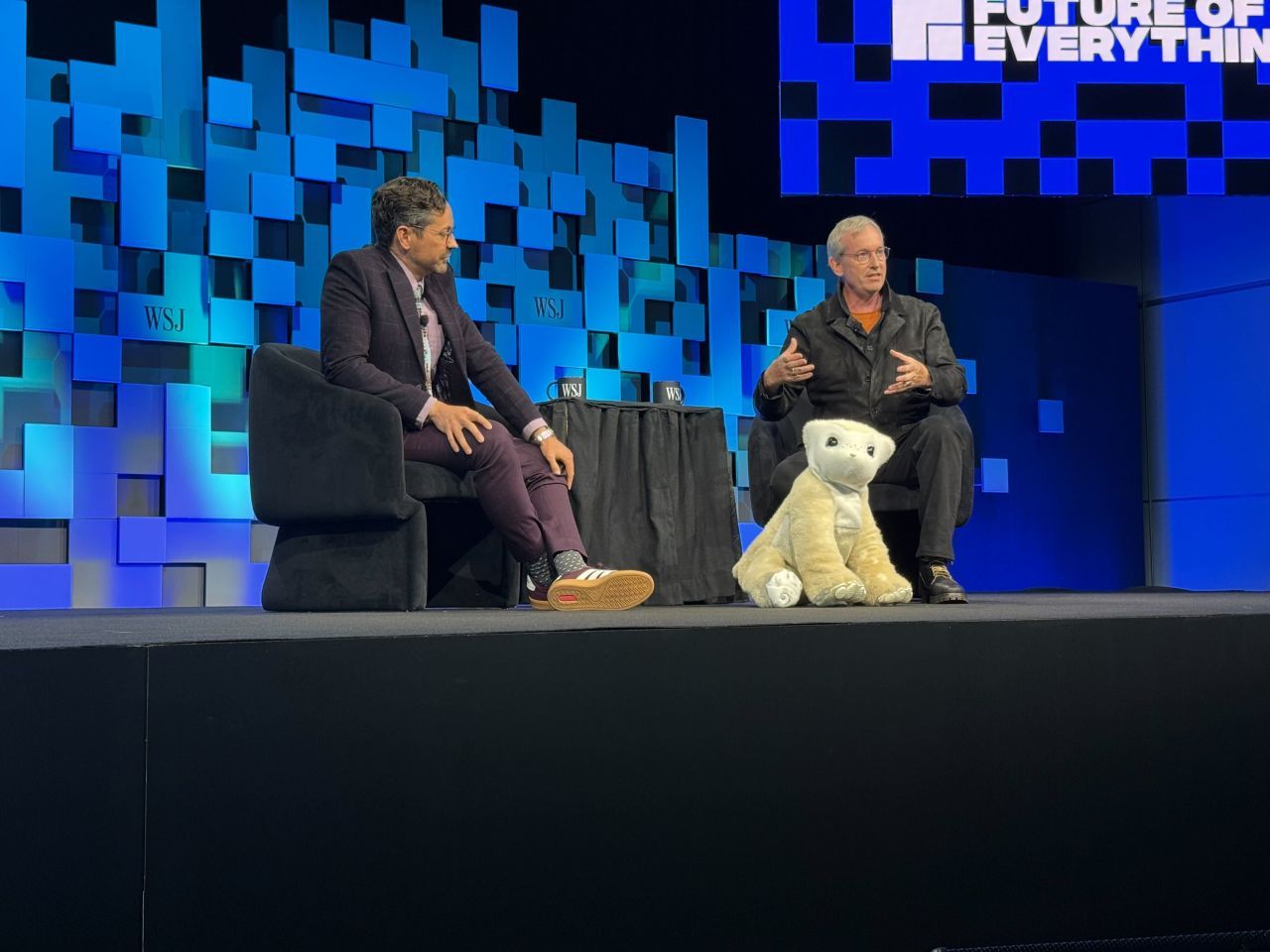 Familiar Machines & Magic Physical AI Pet Companion Robot