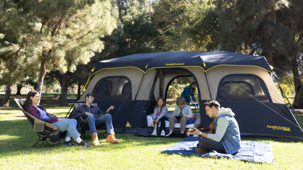 FanttikOutdoor Zeta C12 Pro Max Tent Brings Cabin-Like Comfort to Large Group Camping FanttikOutdoor Zeta C12 Pro Max Tent