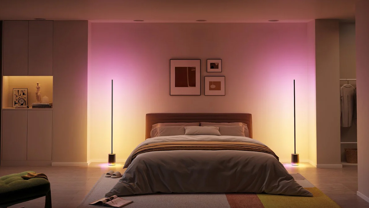 Govee Floor Lamp 3 has double-sided illumination