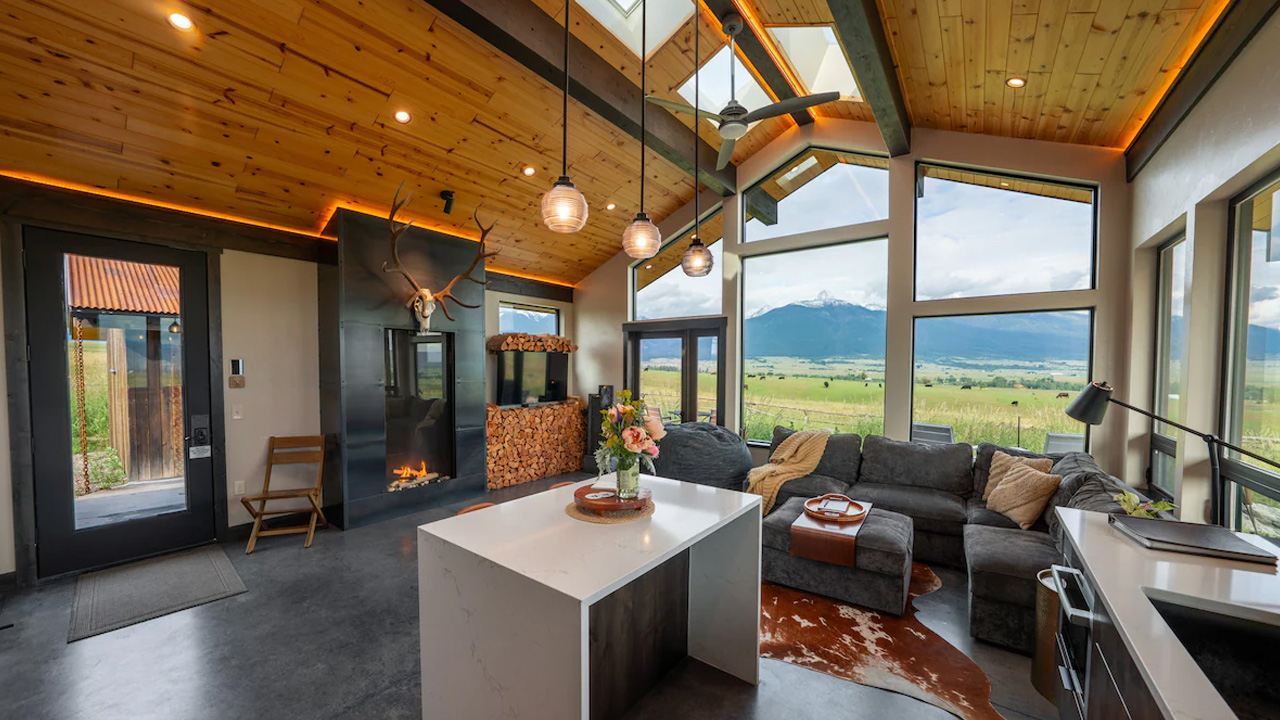 Highlander Cabin_Interior