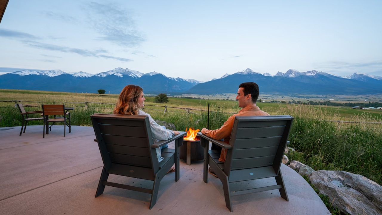 Highlander Cabin_Outdoor Seating
