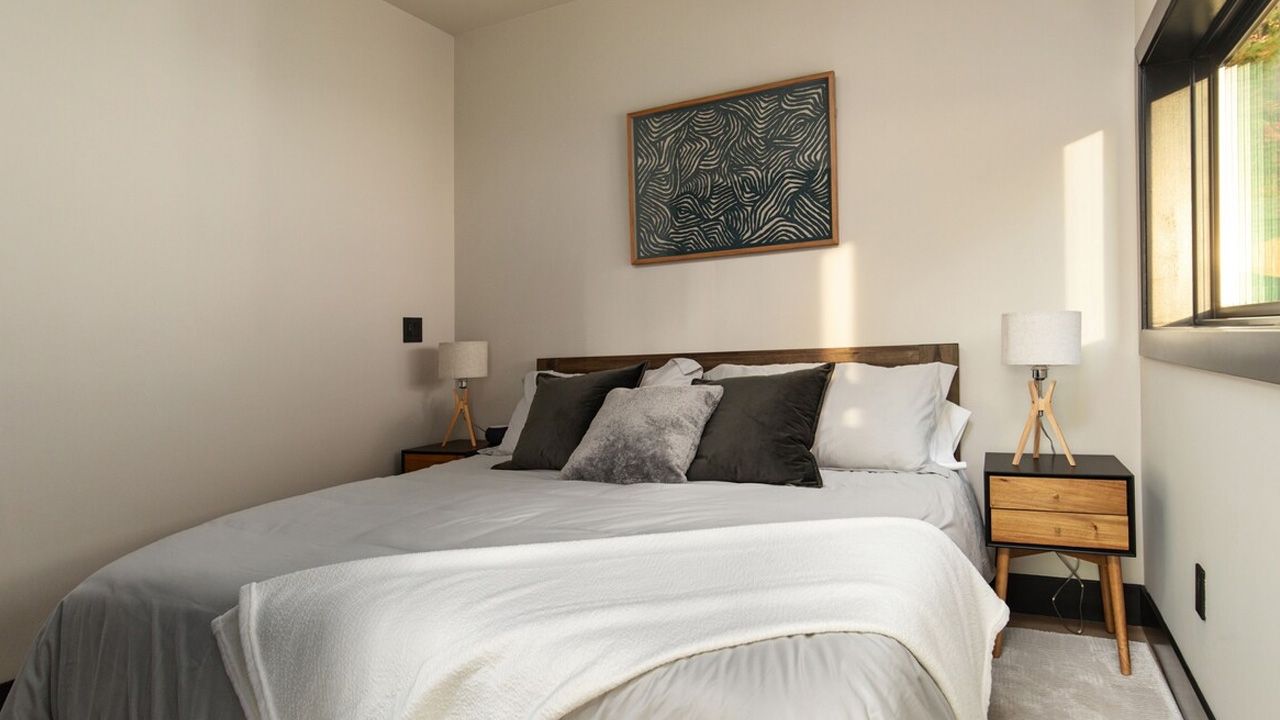 Horizon Cabin_Bedroom_1