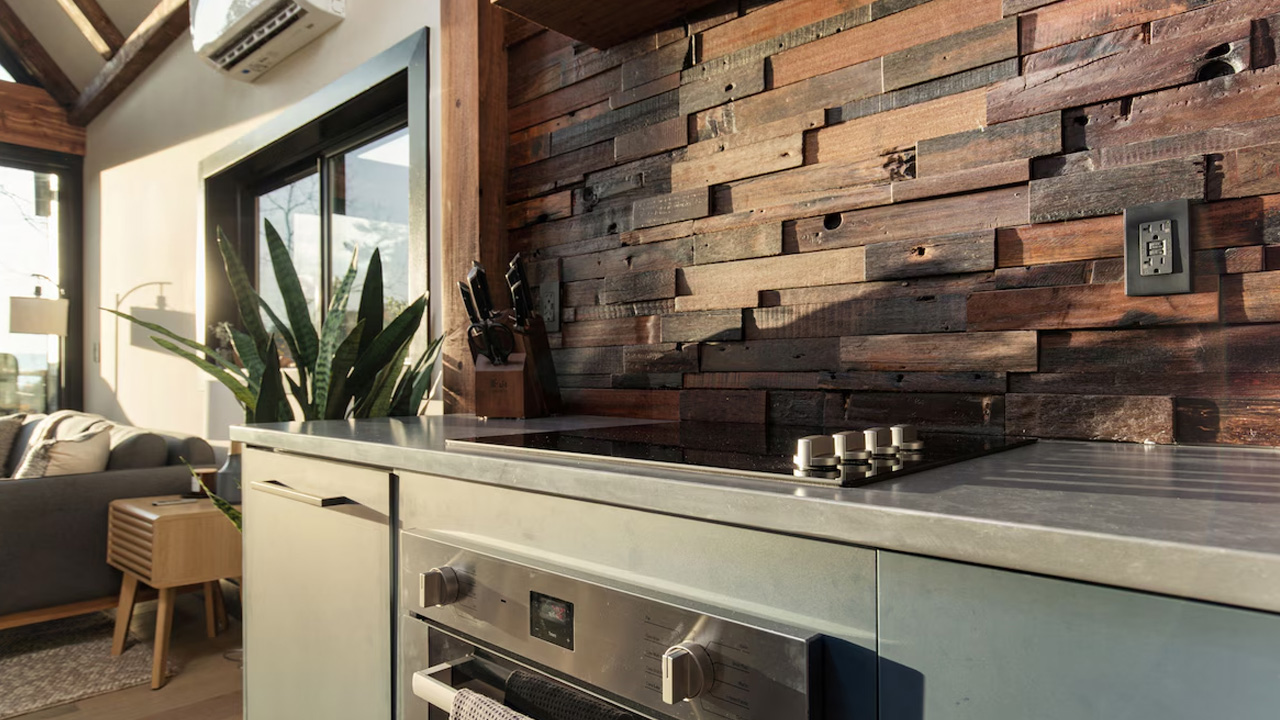 Horizon Cabin_Kitchen