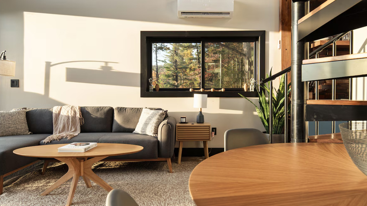 Horizon Cabin_Living room