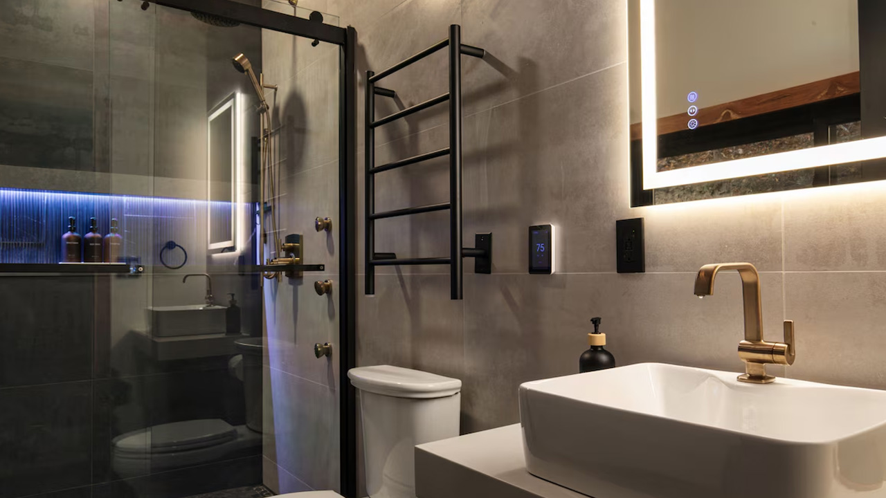 Horizon Cabin_bathroom
