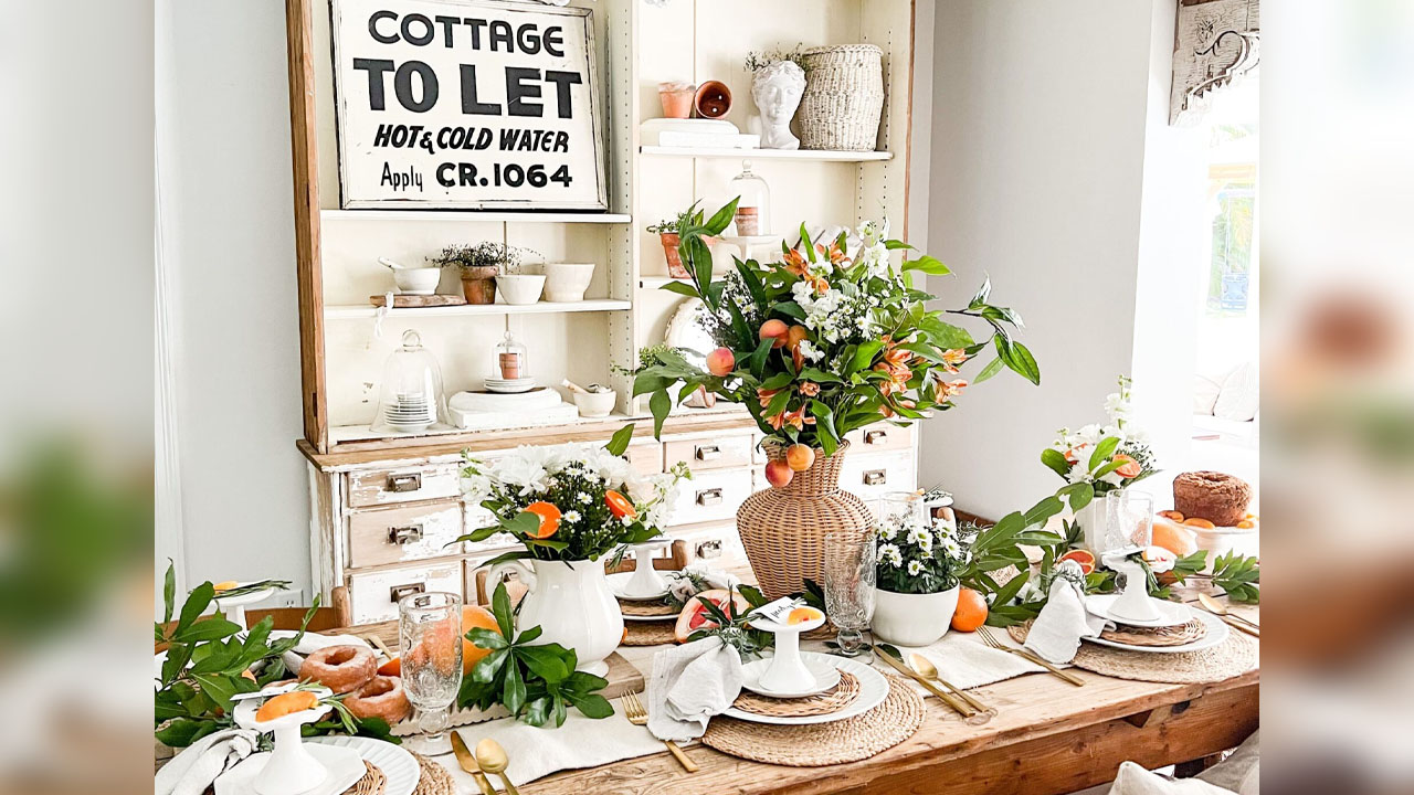 Just Peachy Table Décor