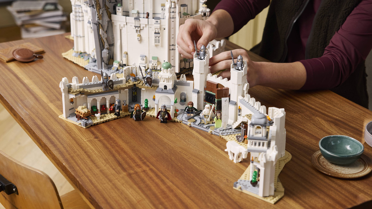 LEGO Icons The Lord of the Rings Minas Tirith set - the battlements