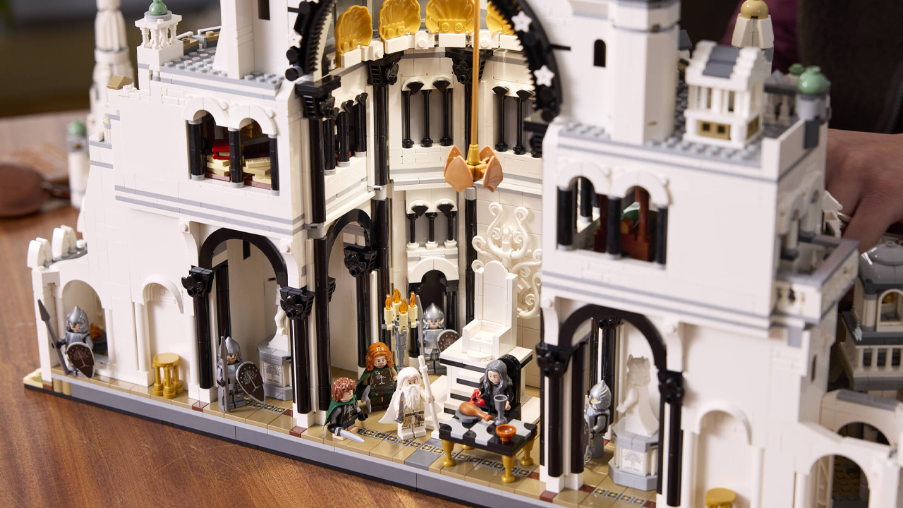 LEGO Icons The Lord of the Rings Minas Tirith set - the throne room
