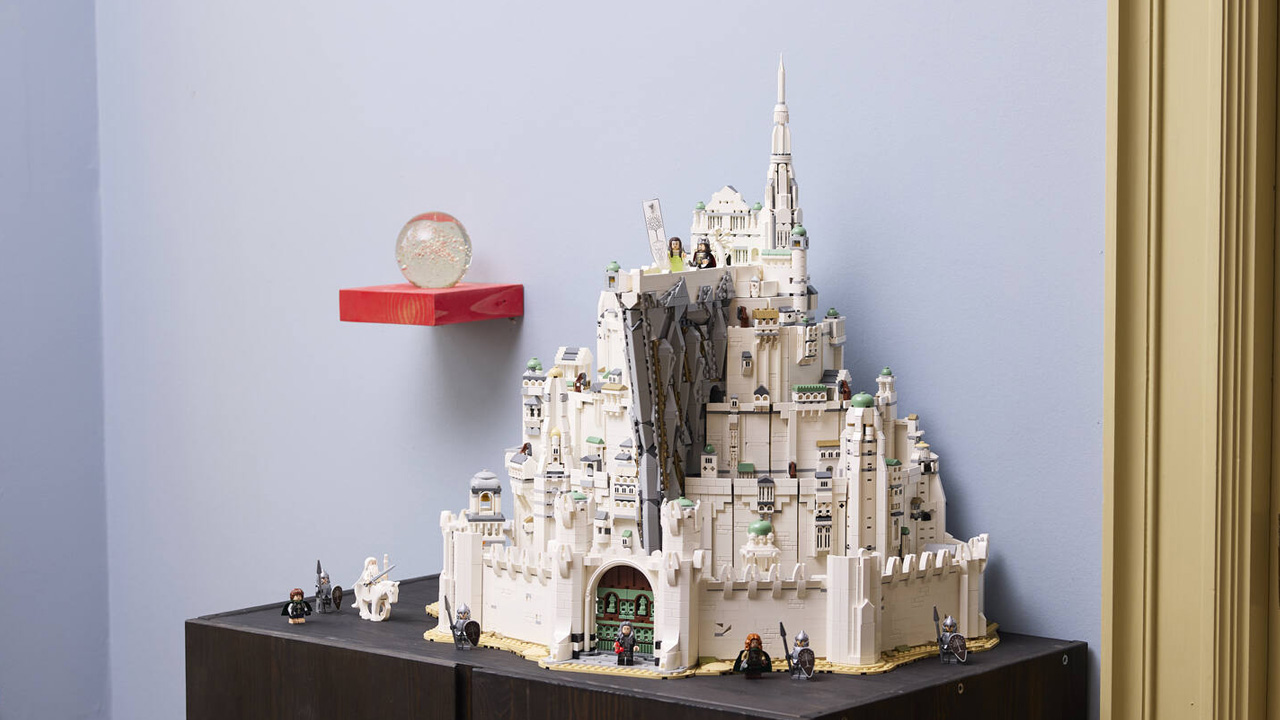 LEGO Icons The Lord of the Rings Minas Tirith set - final result