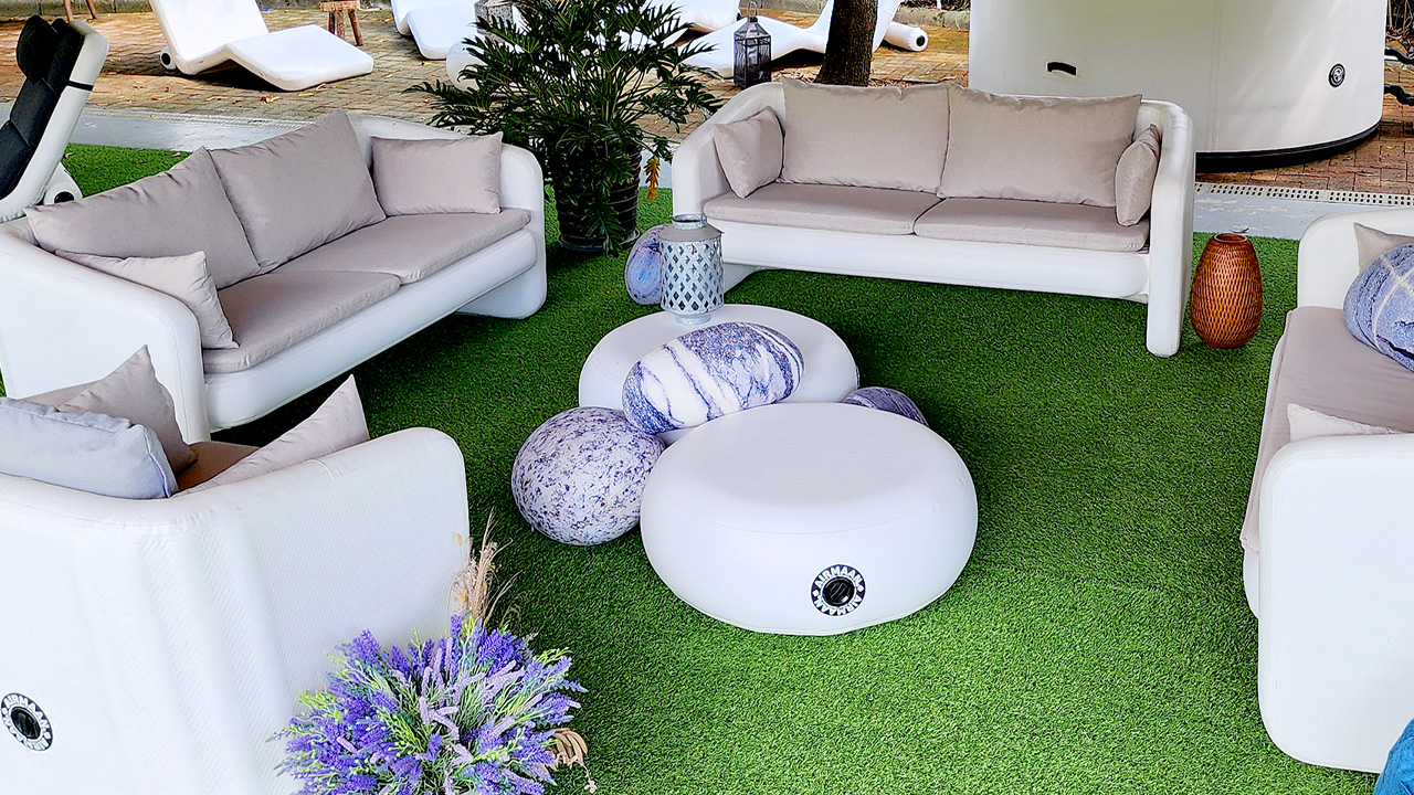 M sofa by Airmaan