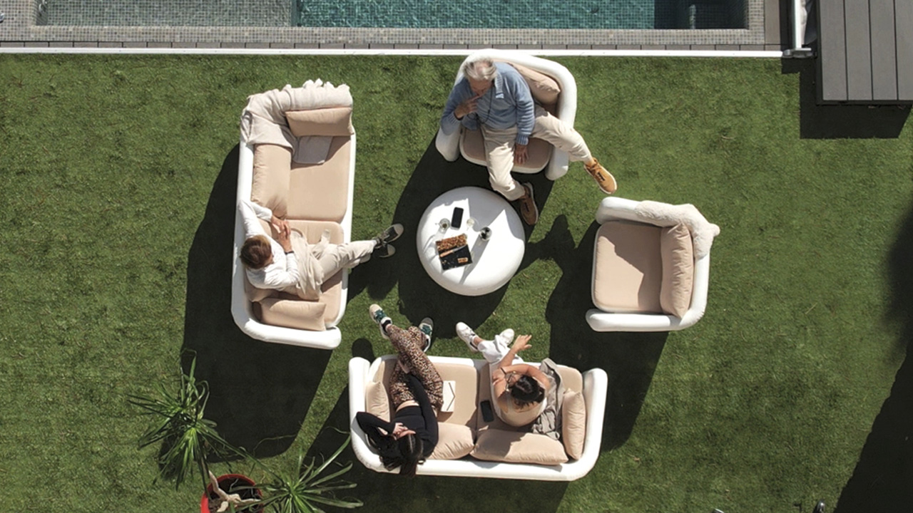 M sofa by Airmaan