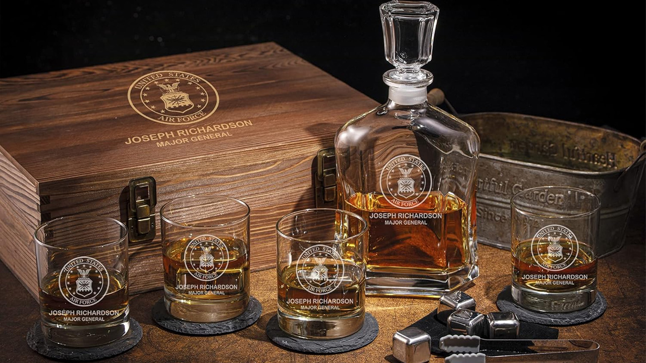 Memorial Day gifts for veterans - Personalized Military Decanter