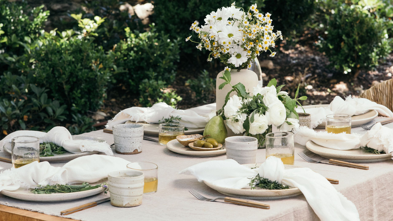 Neutral Palette Tablescape