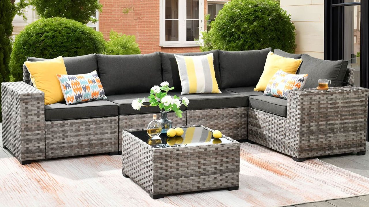 OVIOS Outdoor Sectional Sofa - 2