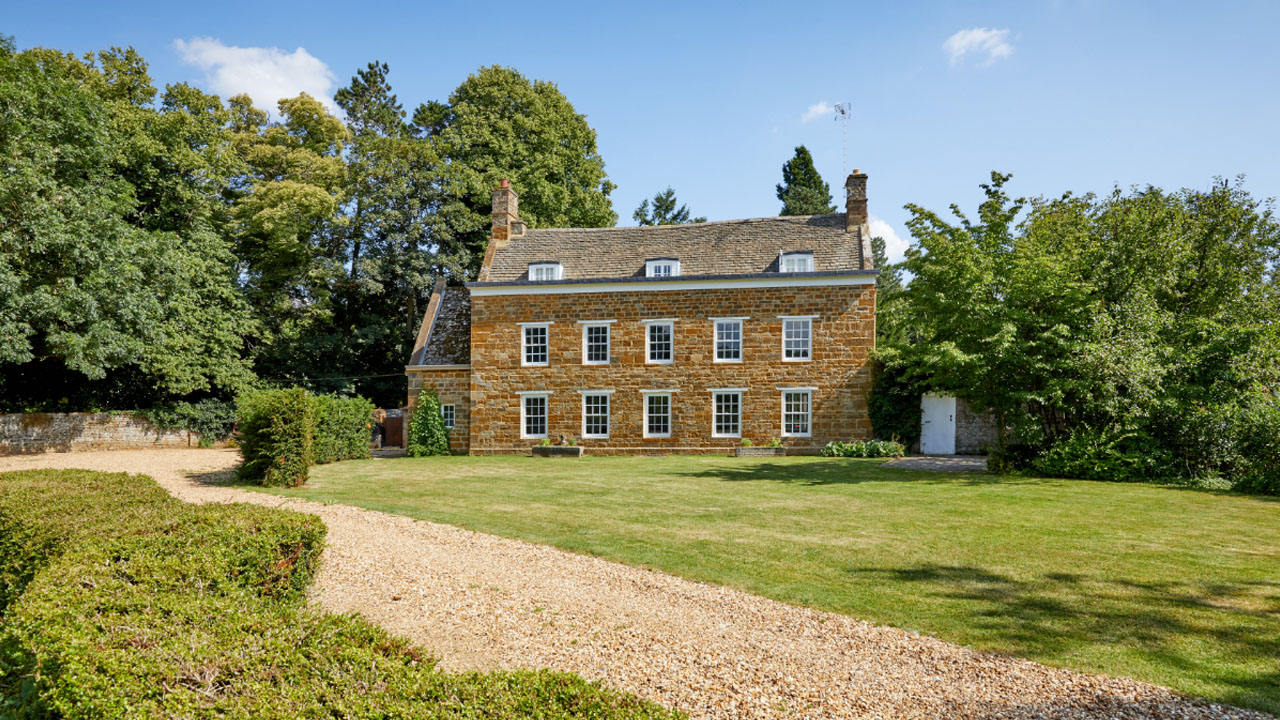 Pride and Prejudice estate for sale (4)