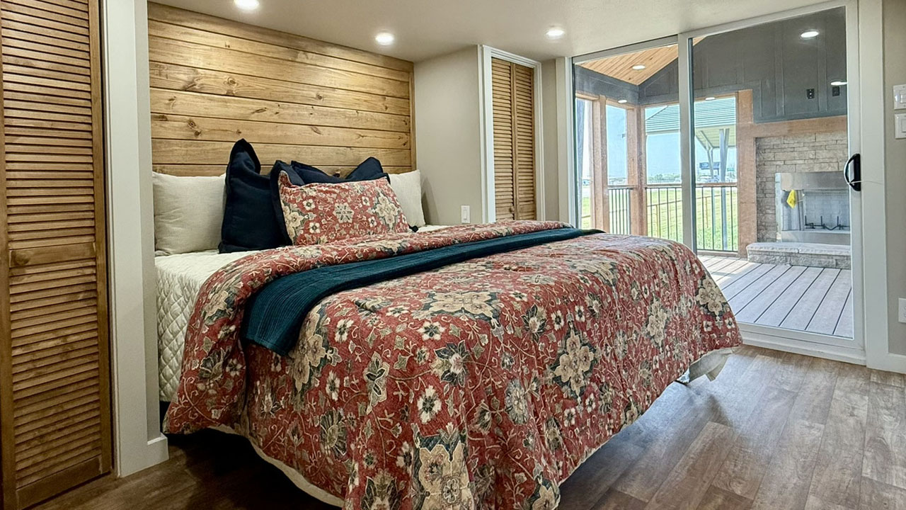 Primrose Tiny House - bedroom