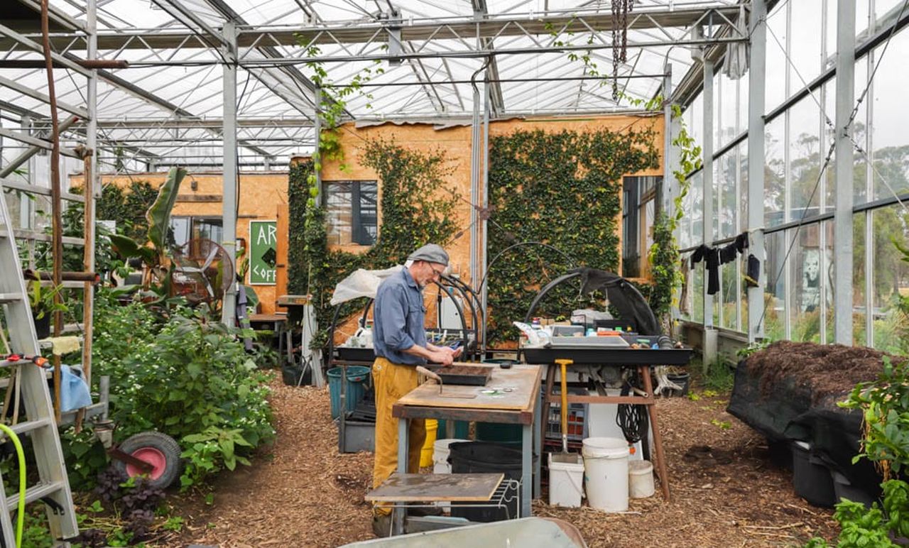 Rainer's Tiny House Inside a Massive Greenhouse_3