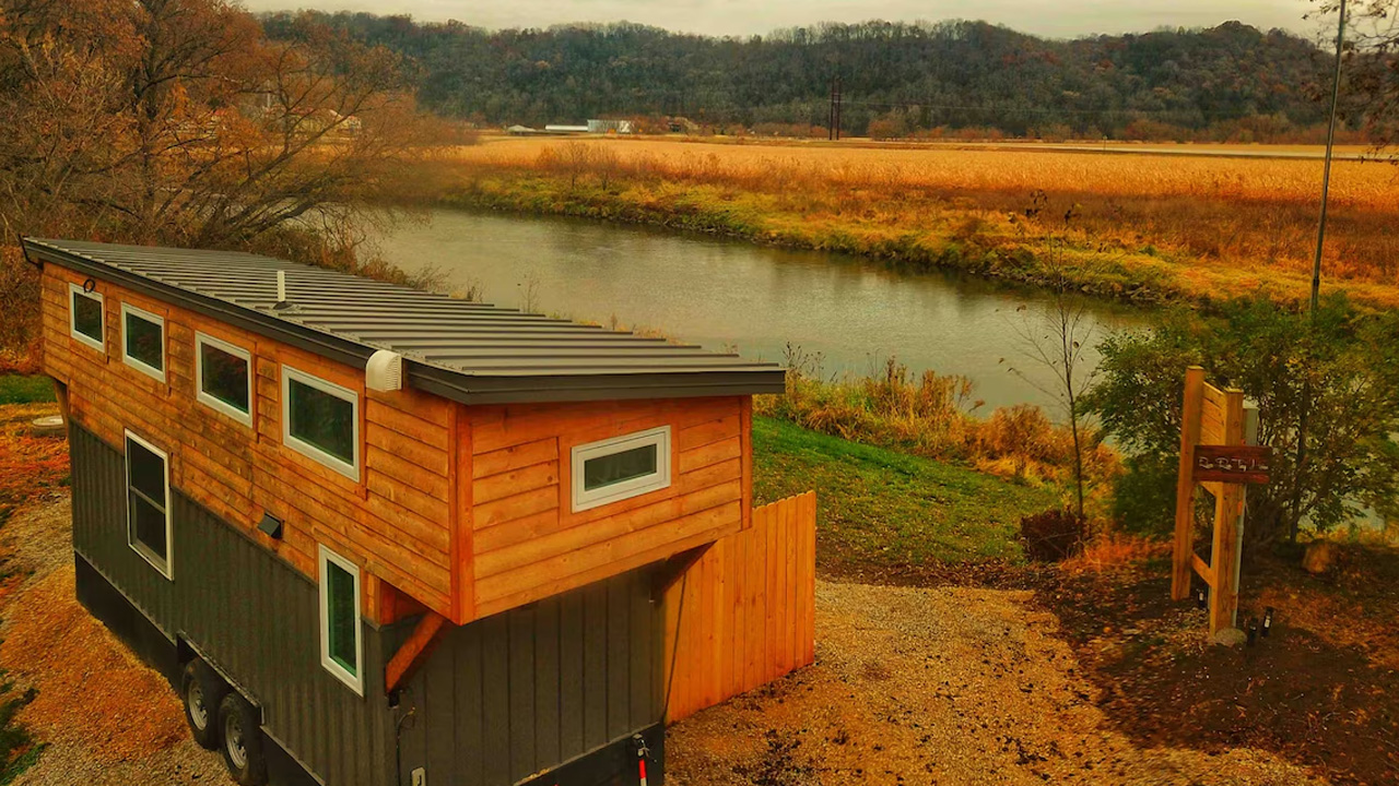 River Run-Tiny-House_Exterior