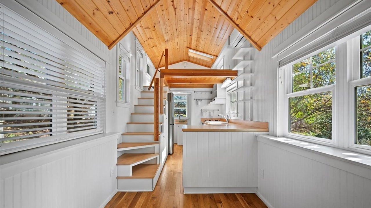 The stairs with integrated storage