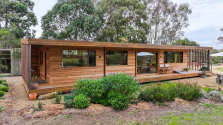 The rectangular silhouette of the Mountain Studio