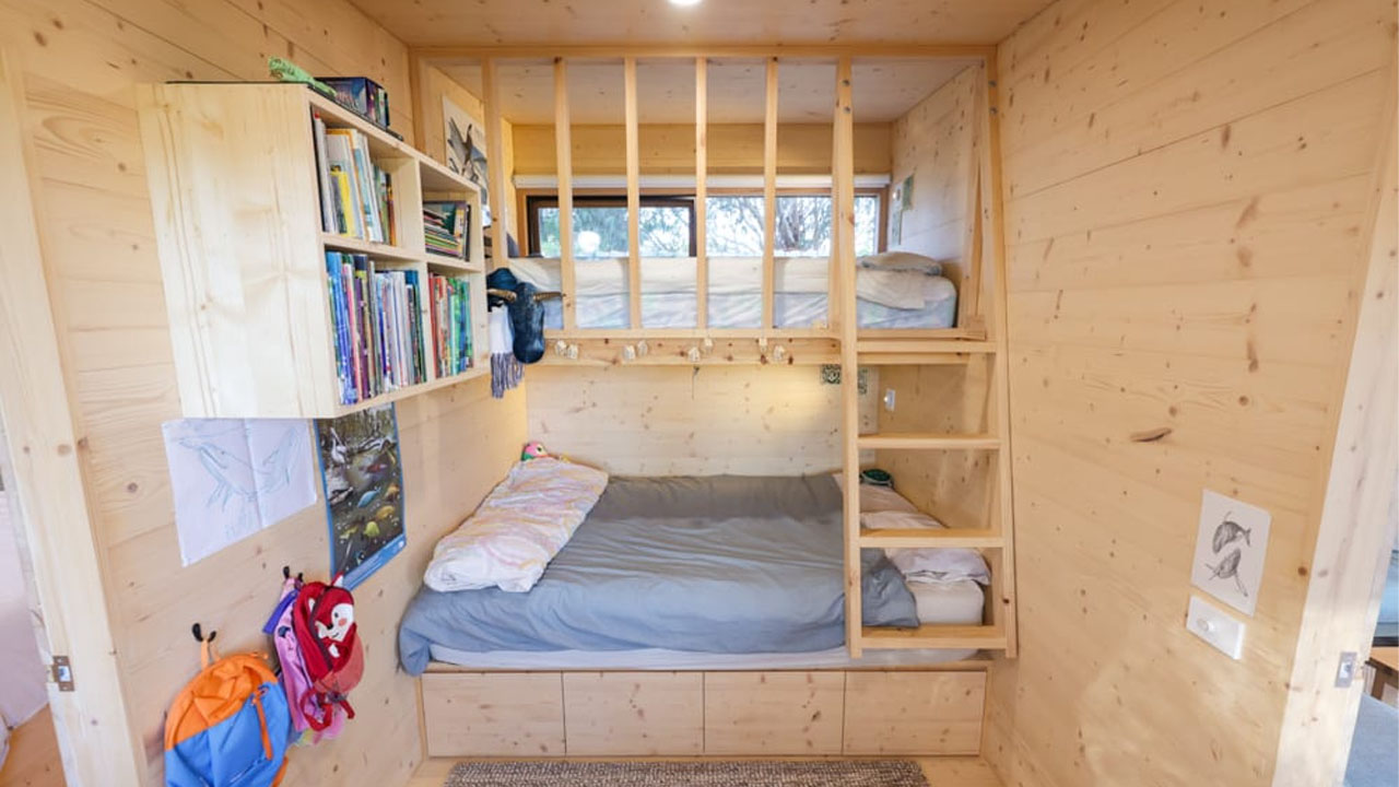 Bunk bed for kids