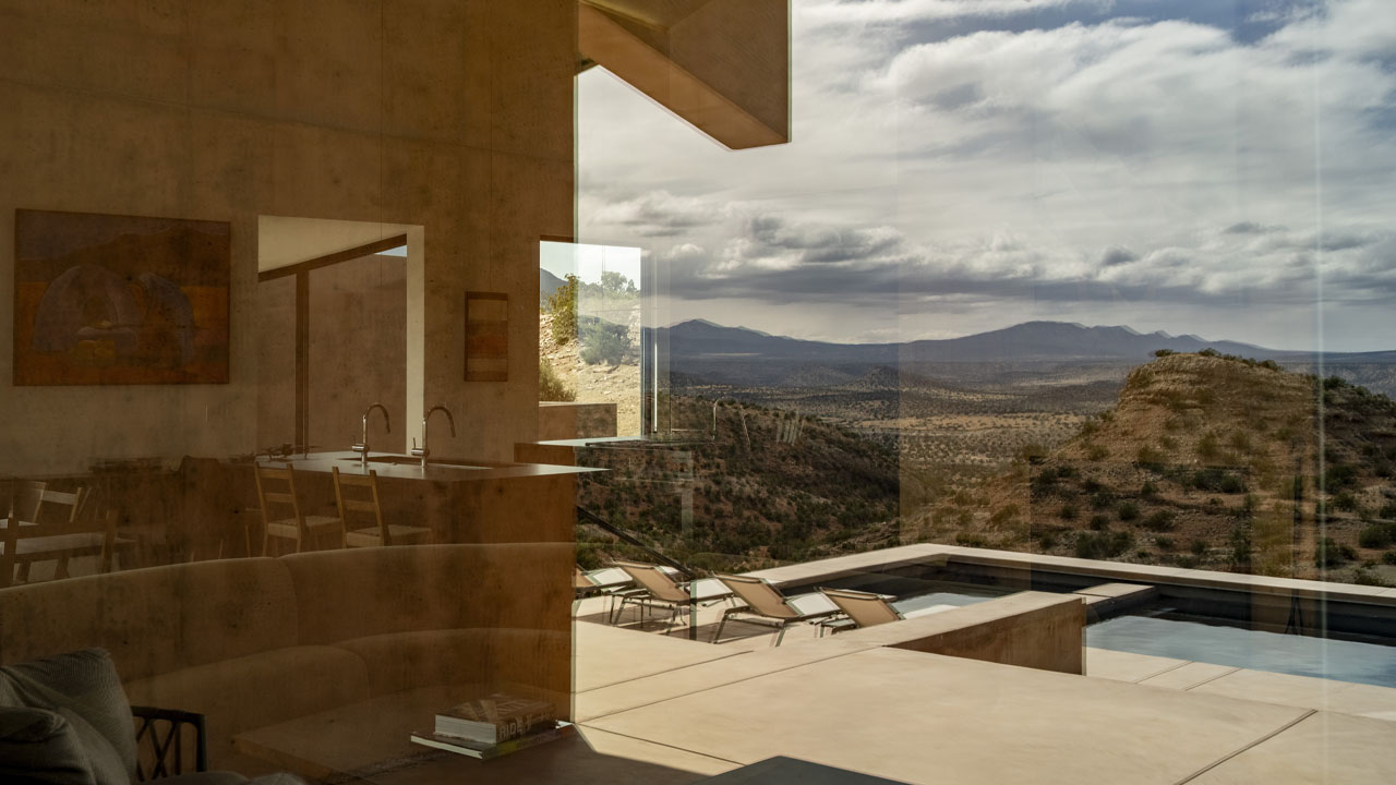 The courtyard and swimming pool of Placitas house