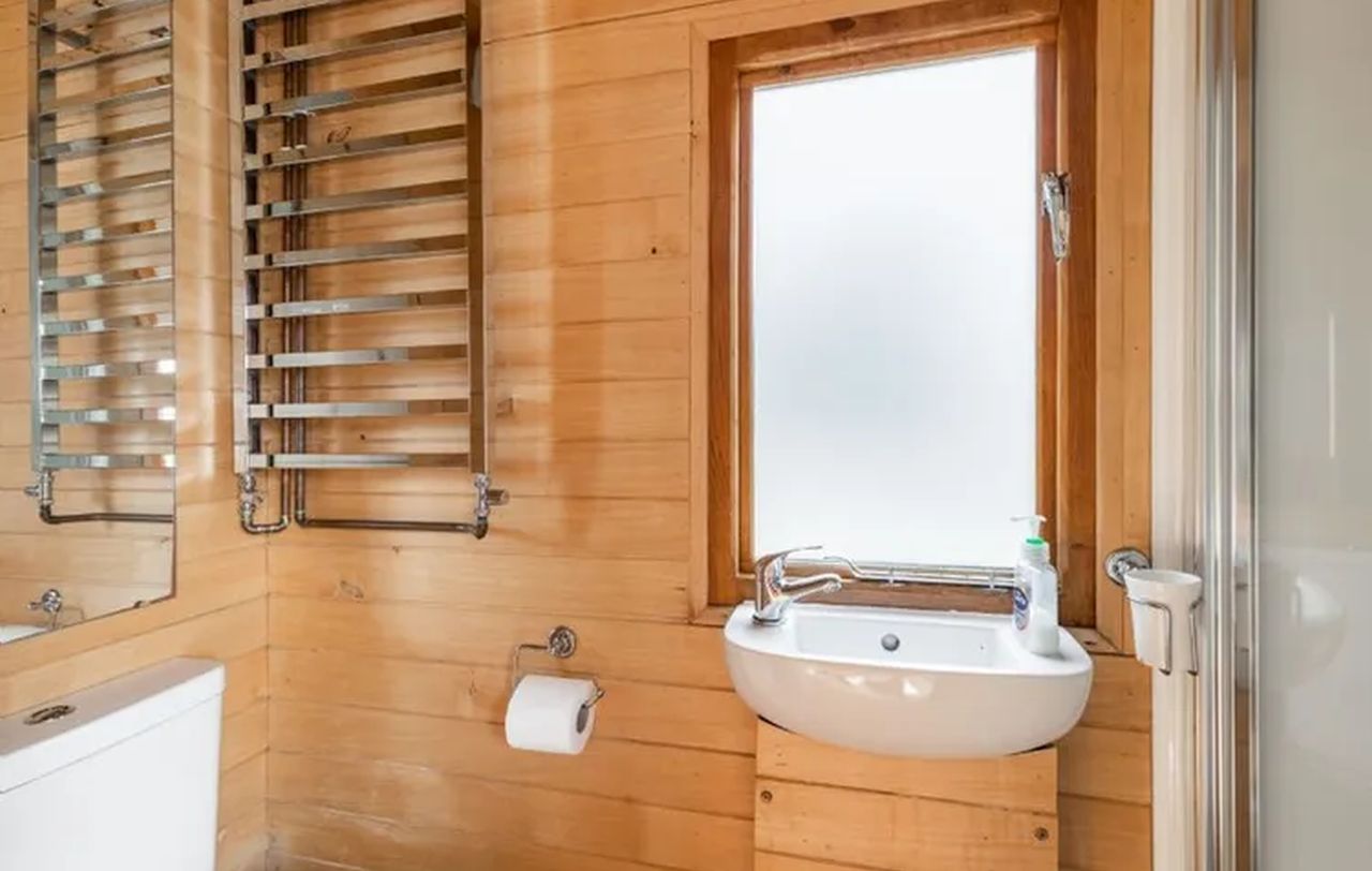 Tinywood One Tiny House_Bathroom