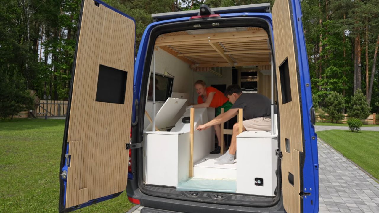 Victoria and Arminas Camper Van Conversion_14