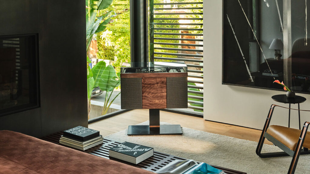 Wrensilva’s New Studio Console Brings Hi-Fi Credibility to a Smaller Package Studio Record Console by Wrensilva