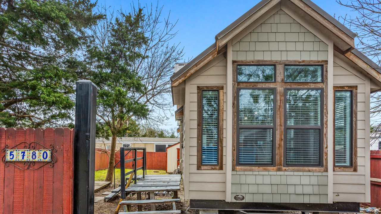 $44k tiny house on the tiny house listings
