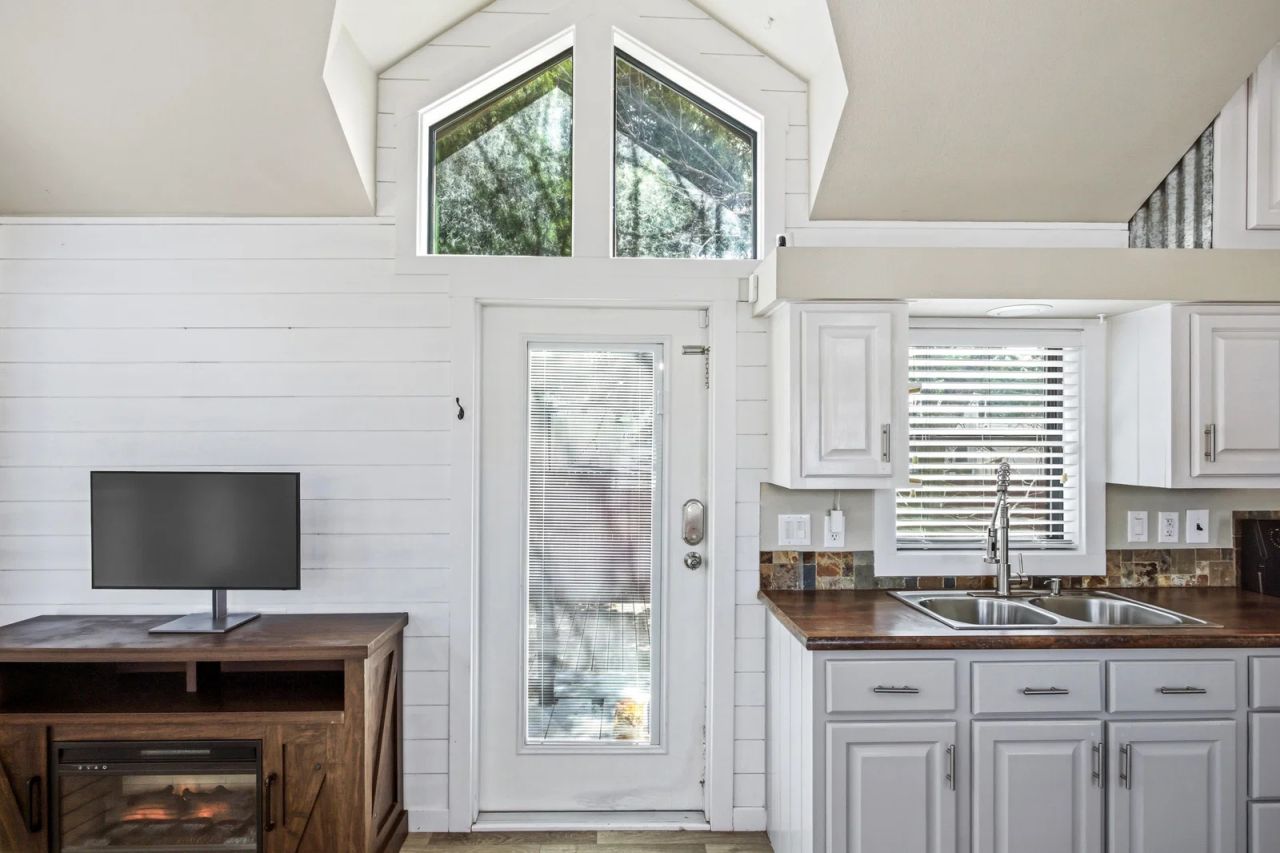$44k tiny house_interior