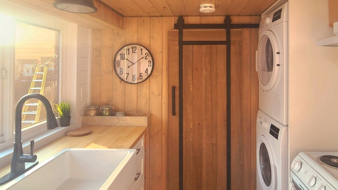 Kitchen of cinnamon bear tiny house has a spacious countertop 