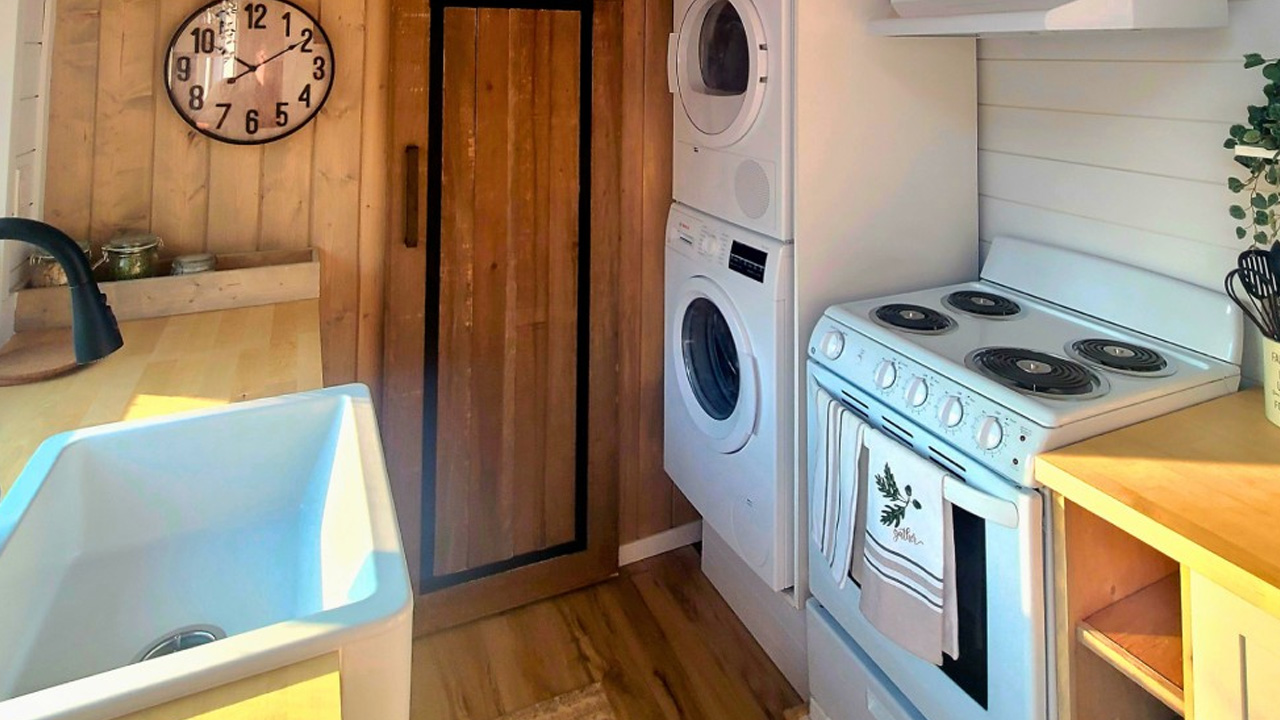 Kitchen of cinnamon bear tiny house 