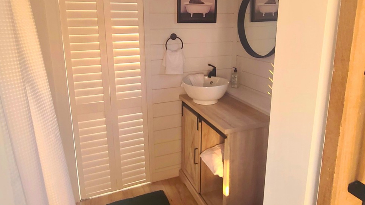 Bathroom of cinnamon bear tiny house 