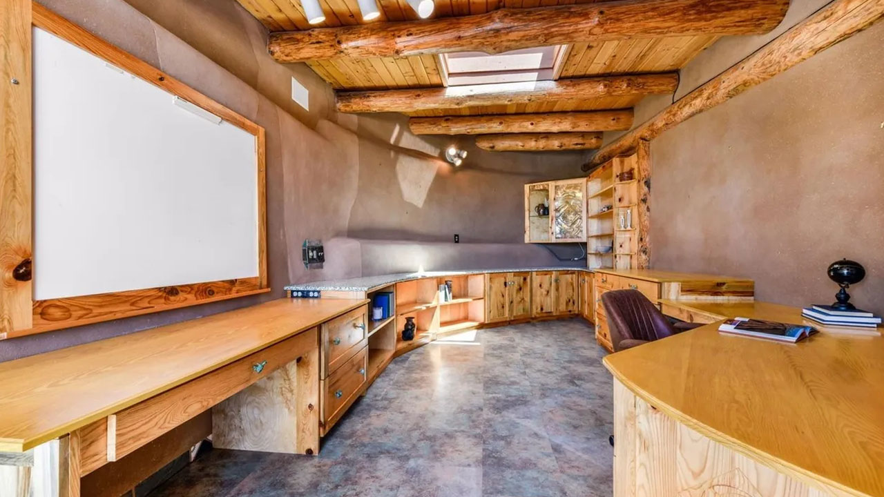 Earth Home for Sale in Black Forest Colorado - private office space