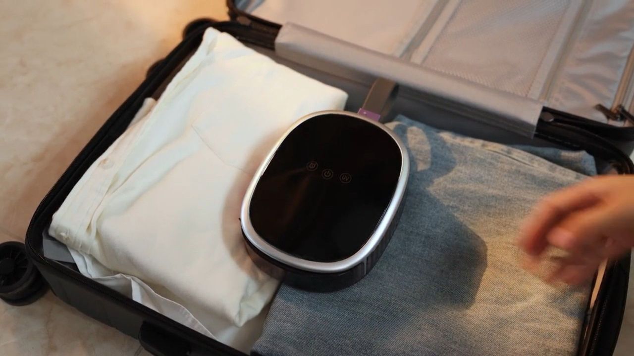 Foldryn Hands-Free Clothes Dryer Dries and De-Wrinkles Clothes in Minutes