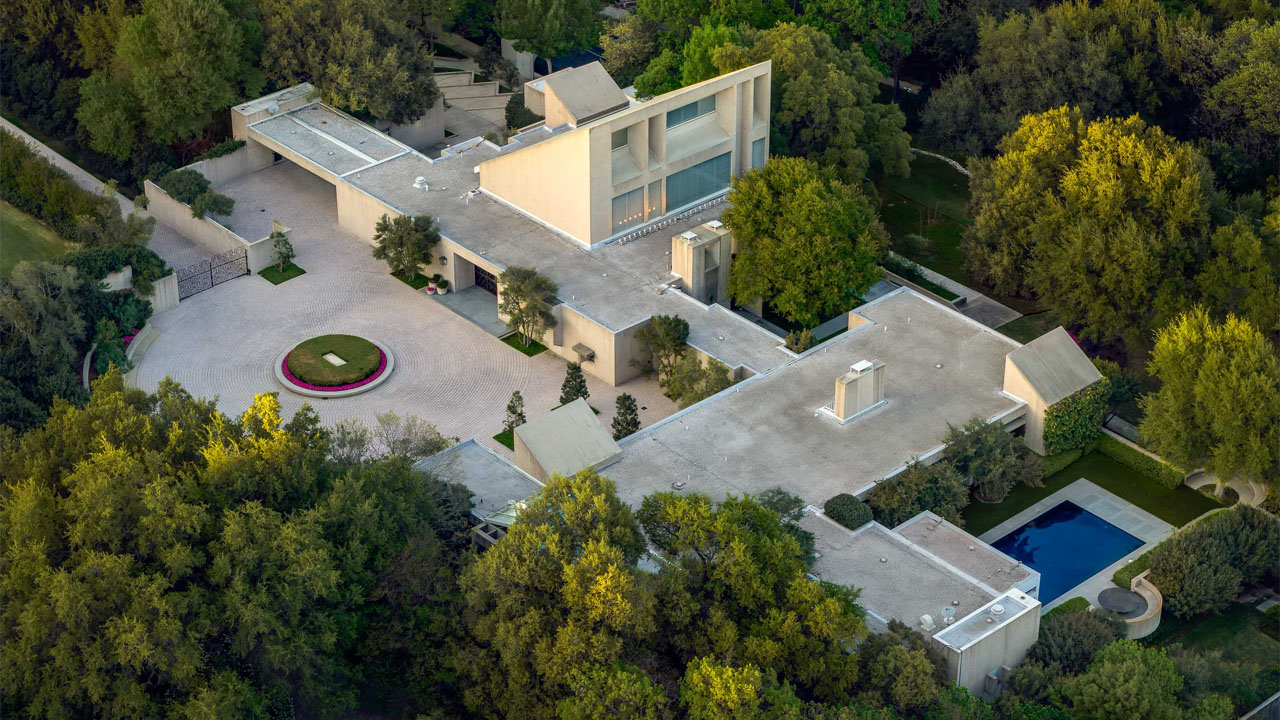 The monolithic presence of Iconic Westover House