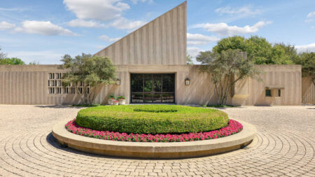 Iconic Westover House Designed by Legendary I.M. Pei Lists in Market for Sale at $22 Million