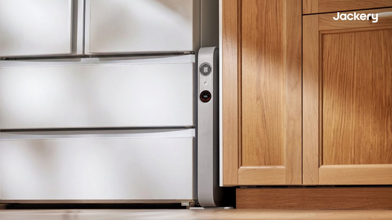 Jackery FridgeGuard battery backup