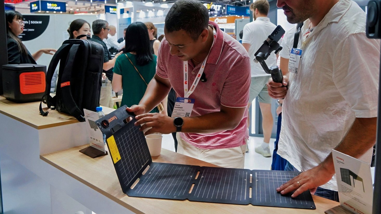 Jackery SolarVault 3 Series (1)