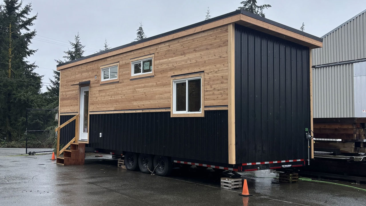 Exterior of Juniper tiny house on wheels