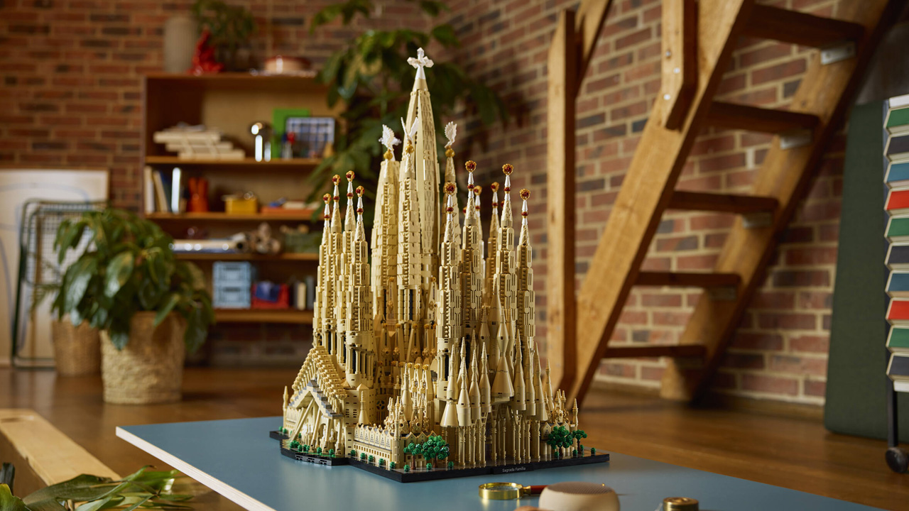 LEGO Sagrada Família Set - stunning masterpiece