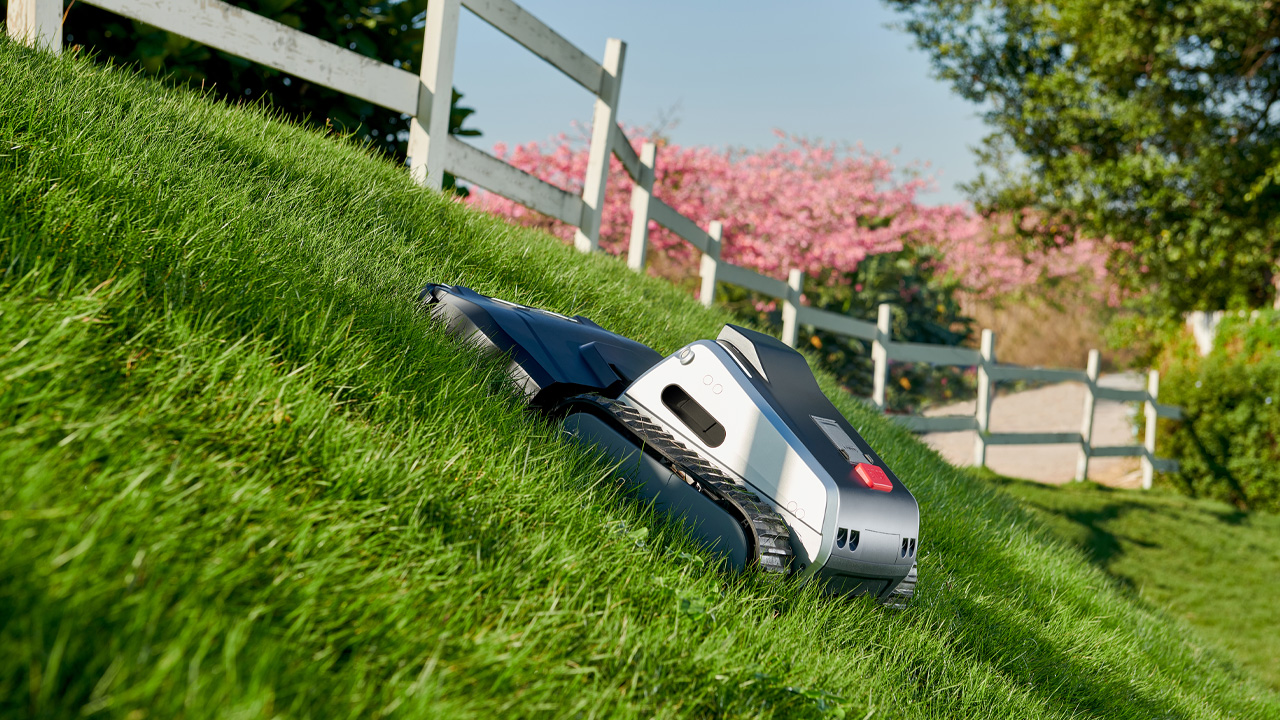 Lymow One Plus Robotic Lawn Mower