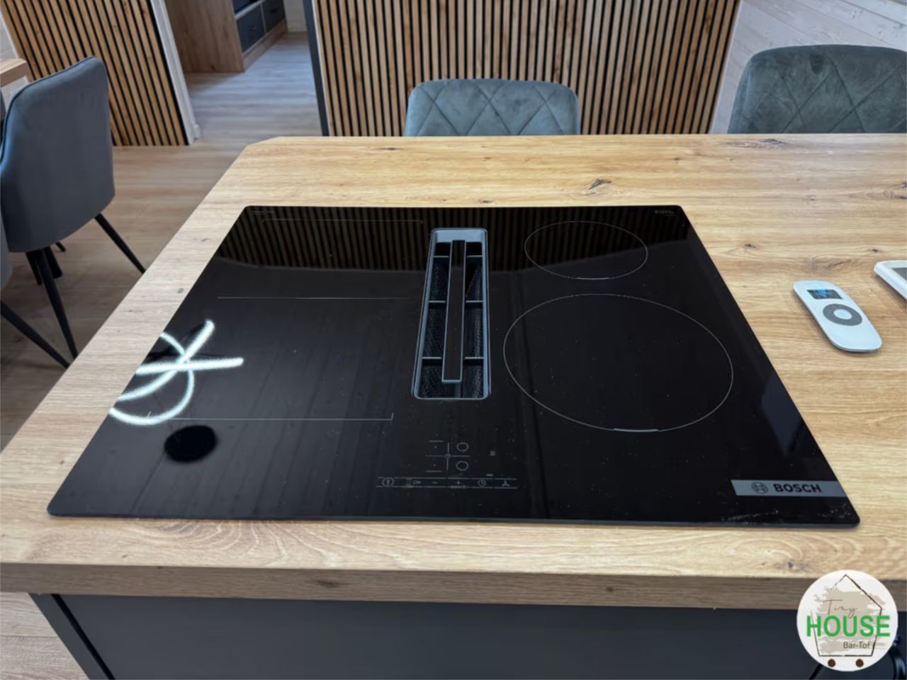 MEGA Tiny House in USA kitchen cooktop