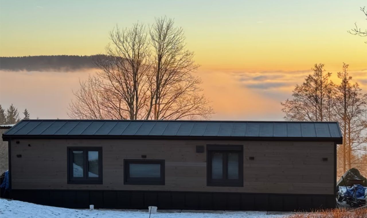 MEGA Tiny House in USA Exterior